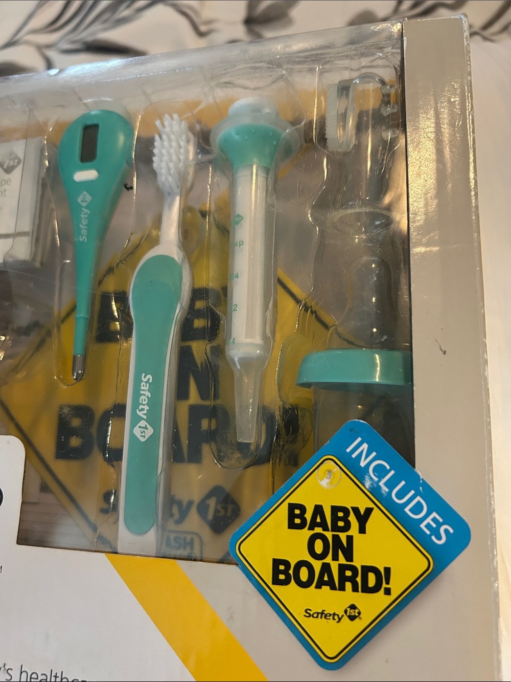 Safety 1st Baby On Board Health Kit - Teal/White - Picture 2 of 4